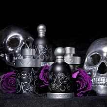 Fotografías Instagram© - Halloween Tatoo. Photograph project by Comando Z : Packaging - Maquetación - Web - Ilustración - 09.15.2017