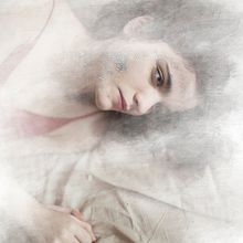 Through the clouds. Un proyecto de Bellas Artes, Fotografía, Pintura y Post-producción fotográfica		 de Pi Rawinad - 21.09.2017