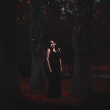 Mi Proyecto del curso: La luz fantasma: técnica de iluminación y tratamiento del color. Un progetto di Fotografia di Lola Salinas - 24.09.2017