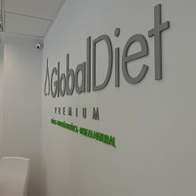 Decoración de Centros Médicos Nutricionales GlobalDiet. Arquitetura de interiores, e Direção de arte projeto de ENRIQUE LOBATO GIL - 10.10.2017