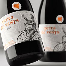 Terra de vents. Un proyecto de Diseño, Ilustración tradicional y Packaging de Pere Pagà - 14.10.2017