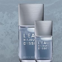 Issey Miyake. Design project by Miguel José Tejero Bohórquez - 11.21.2017