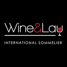Wine&Lau Identidad Visual. Un proyecto de Br, ing e Identidad y Diseño gráfico de Juan Millán Bruno - 16.11.2017