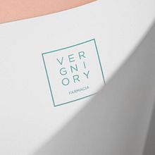 FARMACIA VERGNIORY. Un proyecto de Br, ing e Identidad, Diseño gráfico y Packaging de Estudio Marina Goñi - 01.12.2017