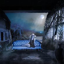 Dark Blue Girl. Design, and Traditional illustration project by AGUEDA CORTES - 12.08.2017