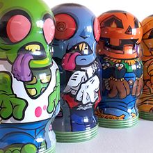 Diseño de packaging para envases de golosinas de Halloween. Design, Character Design, Graphic Design, Traditional illustration, Vector Illustration, and Packaging project by Juan Angel Ortiz García - 12.27.2017