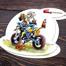 Ilustraciones para pegatinas de seguros para moto. Fine Arts, Design, Editorial Design, Graphic Design, Traditional illustration, and Vector Illustration project by Juan Angel Ortiz García - 12.27.2017