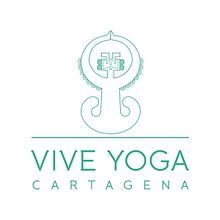 Vive Yoga Cartagena. Graphic Design, Br, ing, Identit, Design, Poster Design, and Logo Design project by Karol Salazar - 01.03.2018