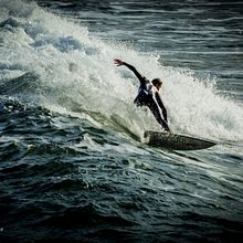 02/01/2018 - Surf en la playa de San Lorenzo de Gijón, Asturias. Un proyecto de Fotografía de coudlain - 02.01.2018