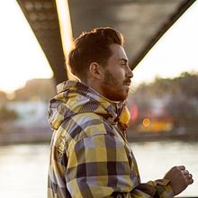 John Rose | Fitness | KUWAIT. Un proyecto de Br, ing e Identidad, Desarrollo Web, Fotografía, Multimedia y Redes Sociales de Iñaki Salas - 13.01.2018