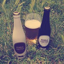 BIRRA LÀCTIA cerveza artesana a base de leche. Un proyecto de Diseño gráfico de carlalloretpuig - 19.07.2013