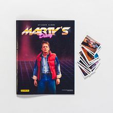 Marty McFly Sticker Album. Un projet de Cinéma, vidéo et télévision, Conception éditoriale , et Design graphique de Javitxu Otazu Salvatierra - 15.03.2015