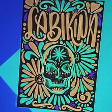 La Bikina. Design, Traditional illustration, Lettering, Painting, T, and pograph project by Jacqueline Murrieta - 01.17.2018