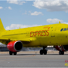 El platavión de Iberia Express. Projekt z dziedziny Br, ing i ident, fikacja wizualna, Cop, writing, Wzornictwo przem, słowe, W, darzenia, Marketing i  Reklama użytkownika Julián Larrauri - 23.12.2016