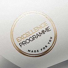 Branding · Excellence Prog.. Un proyecto de Br, ing e Identidad, Diseño, Diseño gráfico y Naming de Amanda González - 28.01.2018