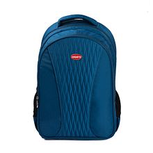 Bugatti Adult Travel Collection. Un proyecto de Diseño, Diseño de complementos, Diseño de producto y Diseño industrial de Carlos E. González - 08.07.2016