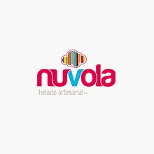 BRANDING INTEGRAL Y DISEÑO LOCAL. nuvola, heladería. Málaga.. Un proyecto de Br, ing e Identidad, Dirección de arte, Diseño de interiores, Diseño gráfico, Tipografía y Packaging de Manuel J. Morente Morente - 30.01.2018
