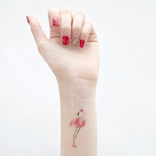 Tatuajes temporales #HOLBOX. Un progetto di Design, Product design e Illustrazione tradizionale di Paulina Maciel · Canela - 01.02.2018