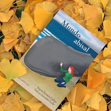 Escritora del libro "Mundo abisal". (Literatura juvenil). Writing project by Virginia Romera Calleja - 03.12.2016