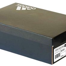 Propuesta packaging adidas. Un proyecto de Dirección de arte, Diseño, Diseño gráfico y Packaging de Arturo Alonso - 14.02.2018