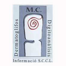 Disseny logotip MC. Un proyecto de Diseño gráfico de Edith Gallego Mainar - 18.02.2018