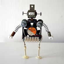 UNA ROBOT. Un proyecto de Bellas Artes de Felícitas Hernández - 19.02.2018