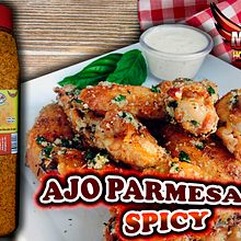 Diseño de etiqueta de producto, y cartel publicitario. SALSA PARA ALITAS "Macs Hot Sauce" Familia de sabor: POLVOS . Un proyecto de Diseño de producto y Publicidad de marcebbueno - 20.12.2016