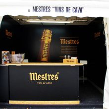 Diseño Stand Cava Mestres. Br, ing, Identit, Design & Interior Design project by Gemma Guasch Sanabra - 02.26.2017