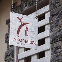 Logotipo - La Pomalaca. Graphic Design project by Nicolás Castro - 03.07.2018