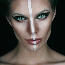 Mi Proyecto del curso: Retoque fotográfico de moda y belleza con Photoshop. Photograph project by Marina Mas - 03.07.2018