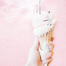 Helado. Collage, and Traditional illustration project by Pilar Santiño - 03.09.2018