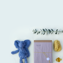 Identidad visual handmade de Babylua. Een project van  Br, ing en identiteit,  Ontwerp y Packaging van Laura Avivar - 15.03.2018