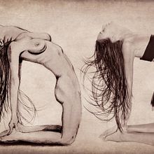 De rodillas. Traditional illustration project by Olivia - 03.18.2018