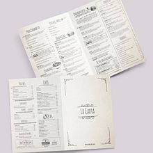 Nueva carta The Chatter Cafe Ein Projekt aus dem Bereich Kunstleitung, Design, Grafikdesign und Fotografie von Jose Javier Laguna - 01.08.2017