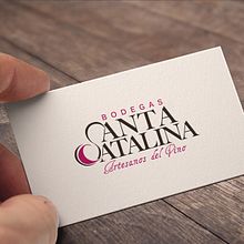 Branding · Diseño de etiquetas de vino Bodegas Santa Catalina. Br, ing, Identit, Graphic Design, and Packaging project by Ángela Blesa - 03.19.2018