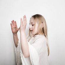 Chiara y Chopin. Photograph project by Lupe de la Vallina - 04.09.2018