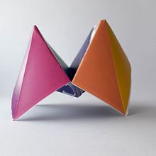 Triptych &  Paper peacock. Un progetto di Design, Product design, Graphic design e Illustrazione tradizionale di Aitana Rodríguez - 12.04.2018