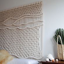 Fiber Art for Spanish LA restaurant (Los Angeles). Un progetto di Architettura d'interni, Artigianato, Design, Interior design, Fashion design e Product design di Belen Senra - 25.04.2018