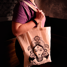 Bolsas y mochilas . Drawing, Design, Accessor, Design, and Graphic Design project by Nieves Gonzalez - 04.30.2018