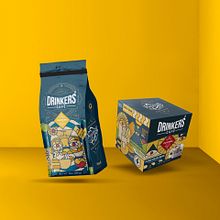 Drinkers - Coffee Fanatics. Un proyecto de Br, ing e Identidad, Ilustración digital y Packaging de twineich - 09.05.2018