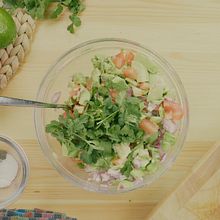 Receta Guacamole . Video project by Antonio Olmos Perez - 05.15.2018