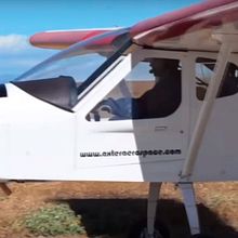 Axter Aerospace. Een project van  Video van Ana Capdepón - 07.10.2014