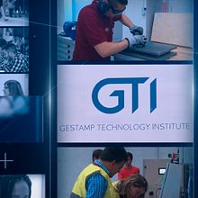 Gestamp Technology Institute. Een project van  Video van Ana Capdepón - 26.01.2017