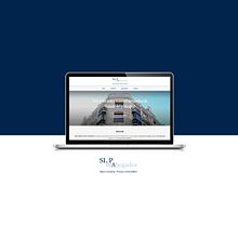 Sanz Lomana Puras abogados. Een project van Webdesign y Retoucheren van foto's van Aitor Arina - 24.05.2018