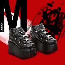 NEWROCK. Ad. IG new release. Graphic Design, Digital Illustration, Creativit, and Photo Retouching project by Esther Sánchez Pérez - 04.02.2018