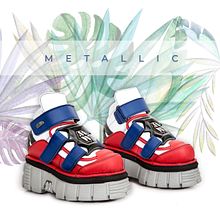 NEWROCK IG AD. Vegan Metallic Collection. Creativit, Art Direction, Graphic Design, Design Management, and Social Media project by Esther Sánchez Pérez - 05.11.2018