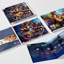 Diseño gráfico y maquetación de cd, caja y libreto interior para el cantante Valiant.. Un proyecto de Diseño gráfico y Retoque fotográfico de Angel Villarrubia Cordero - 15.11.2014
