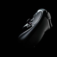 Steam game controller . Un projet de 3D, Photographie de produits , et Postproduction photographique de Joan Sushil Flores Cuberes - 22.09.2017