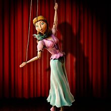 Marioneta de bailarina. 3D, Animation, Concept Art, Character Design, and Traditional illustration project by Alicia González Condado - 08.11.2018