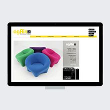 Against - Web & Postcard Design. Un progetto di Web development, Graphic design e Web design di Maya del Barrio - 01.01.2012